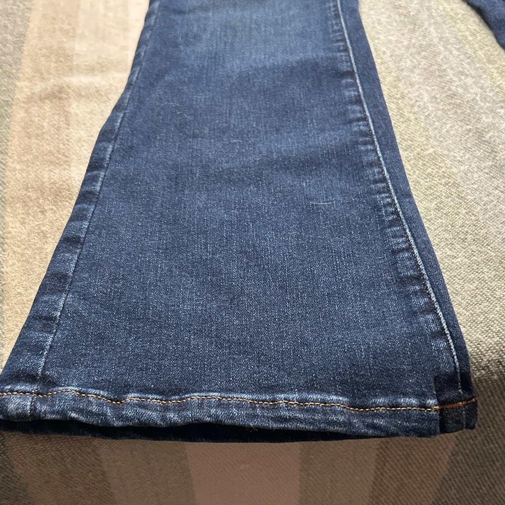 We The Free - Jayde Crop Flare - Dark Blue High-Rise Flare Jeans - Picture 3 of 8